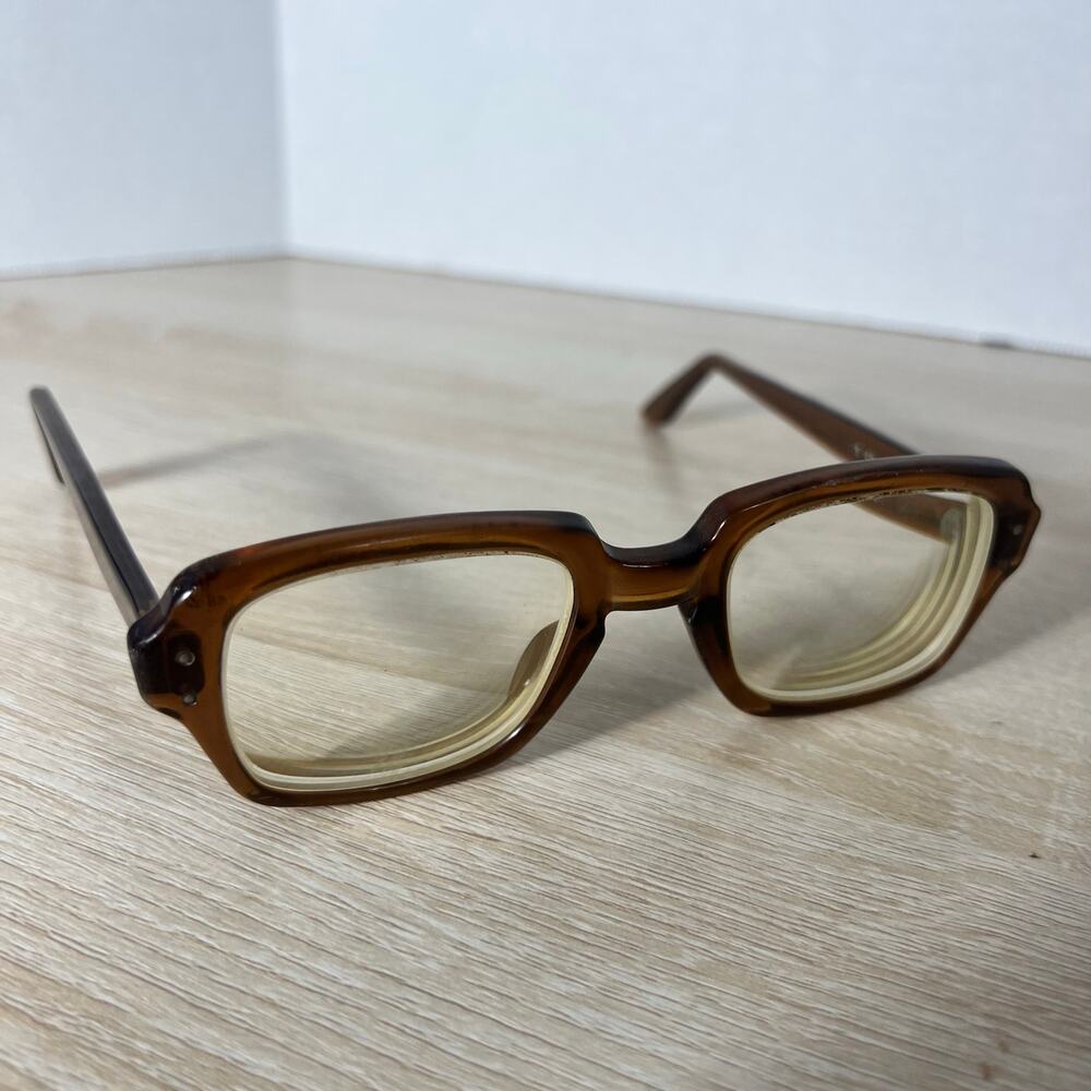 Vintage USS 4 1/2-5 3/4 Eyeglasses Sunglasses Brown Unisex Frame Military 48-22